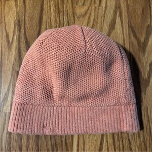 Lululemon Beanie Hat in Dusty Rose